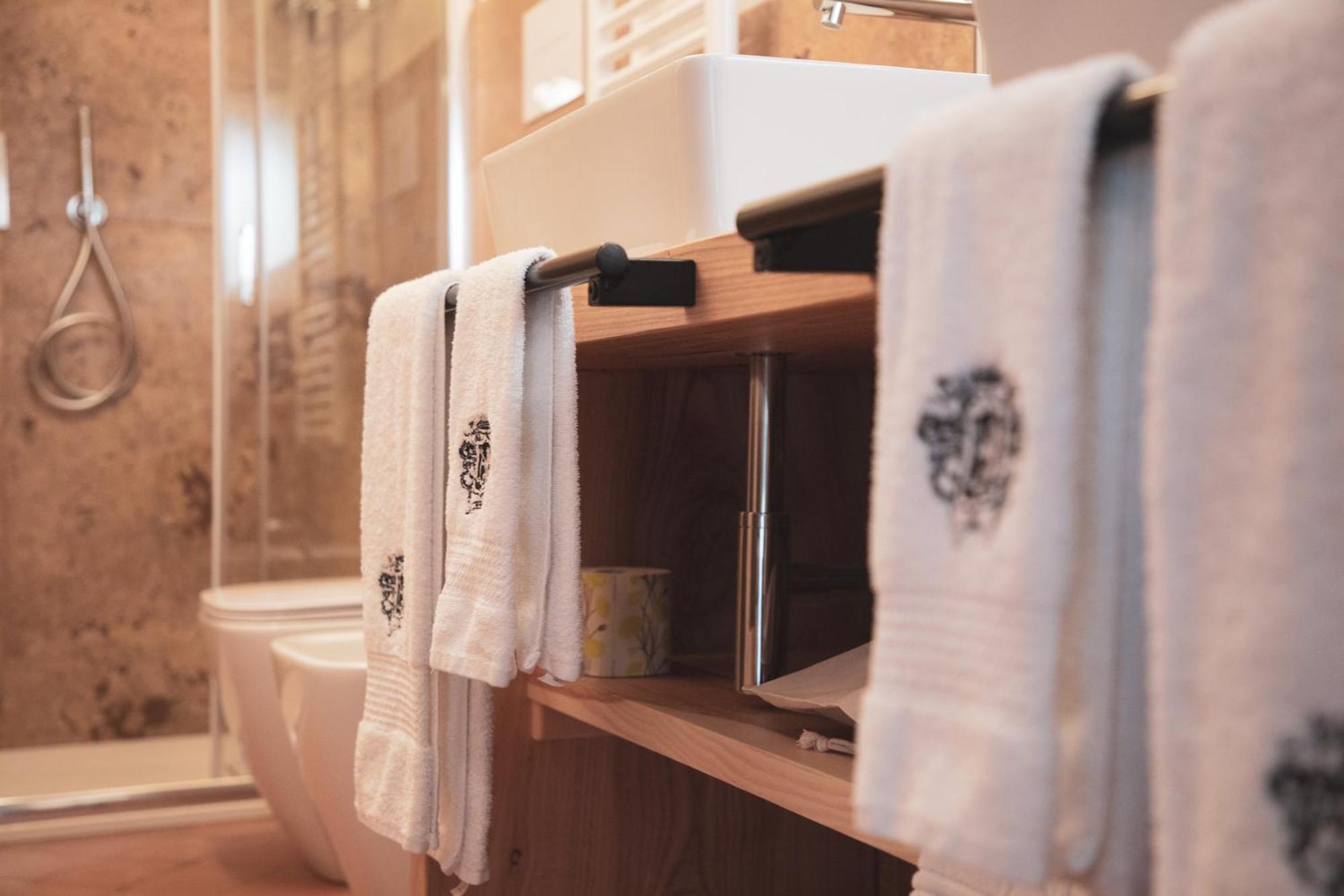 Dimora Storica Giorni Resort & Spa Pignola ภายนอก รูปภาพ